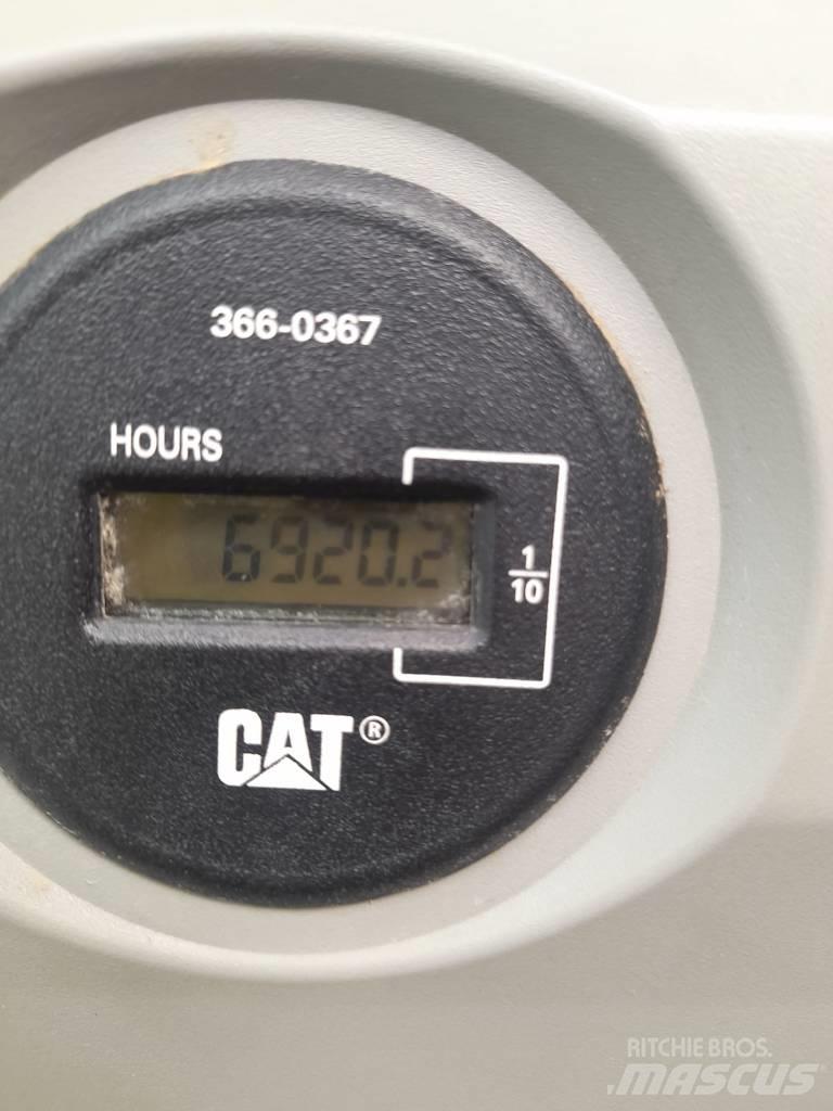 CAT 326 F Bagri goseničarji