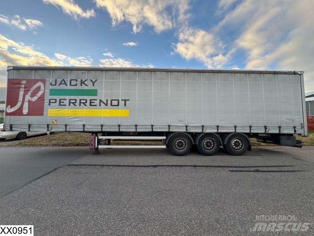 Fruehauf Tautliner Polprikolice s ponjavo