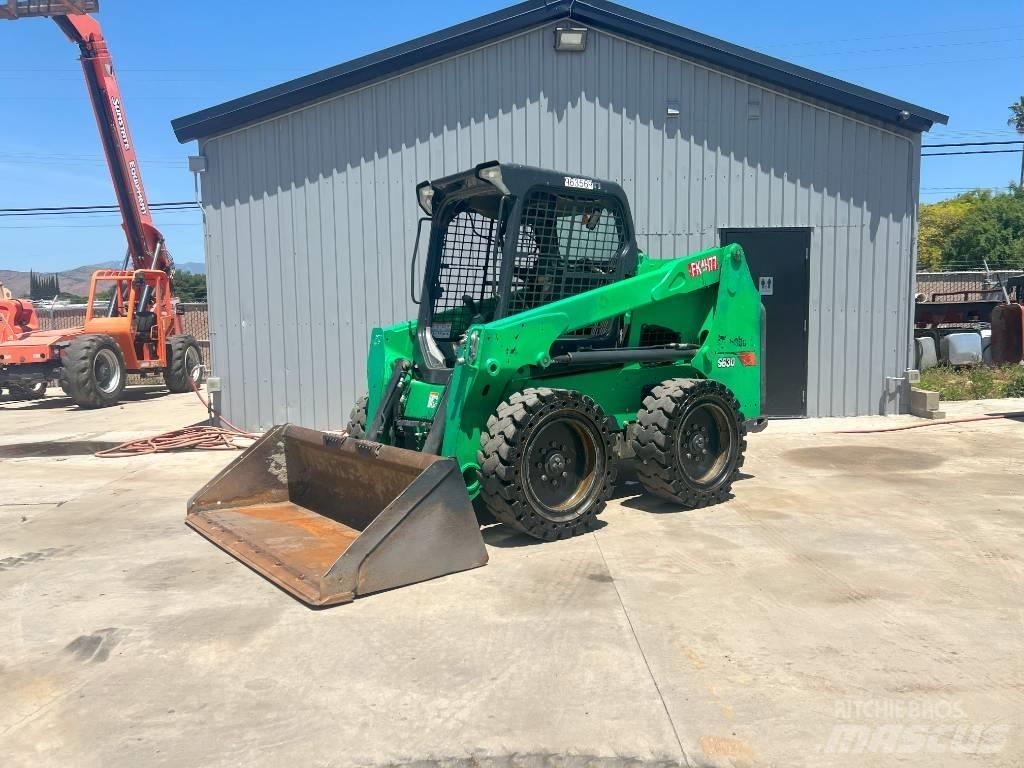 Bobcat S630 Skid steer mini nakladalci
