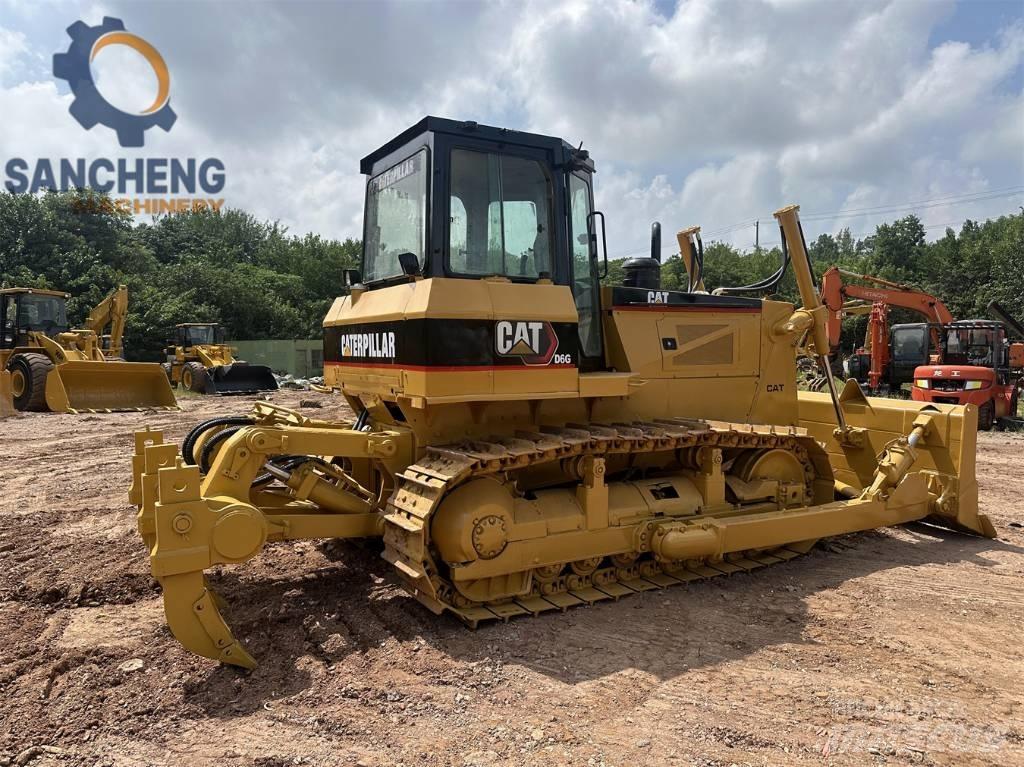 CAT D 6 G Buldožerji goseničarji