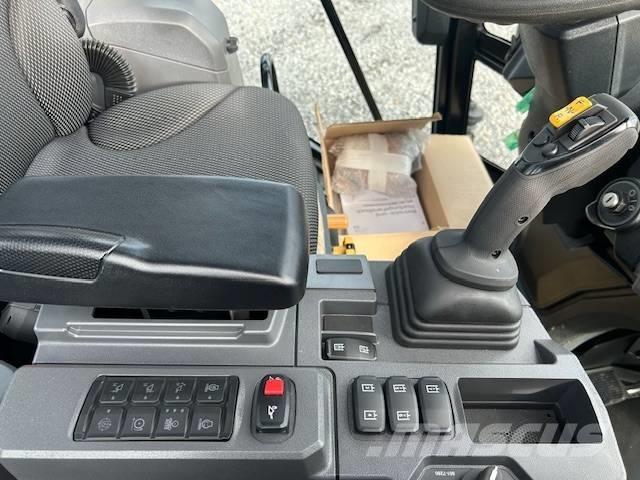 CAT 908 Kolesni nakladalci