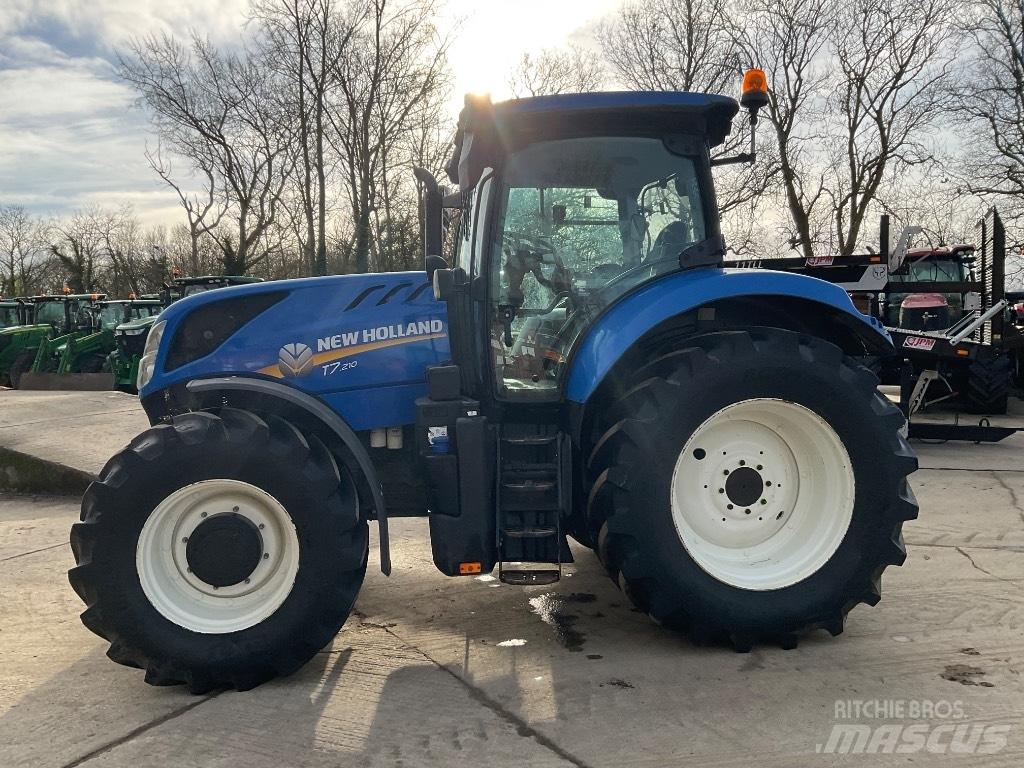 New Holland T 7.210 Traktorji