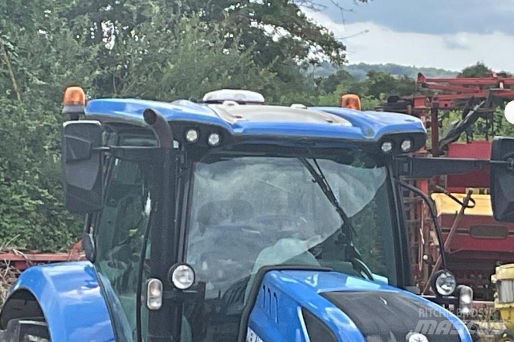 New Holland T 7.210 Traktorji
