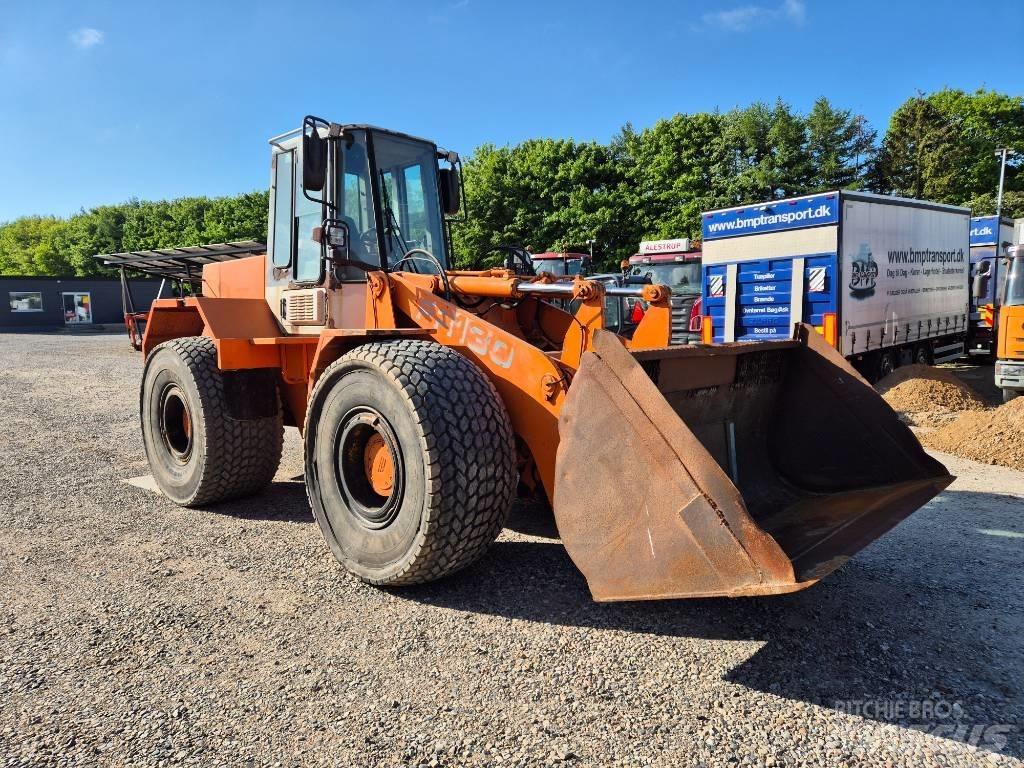 Hitachi FR 130 Kolesni nakladalci