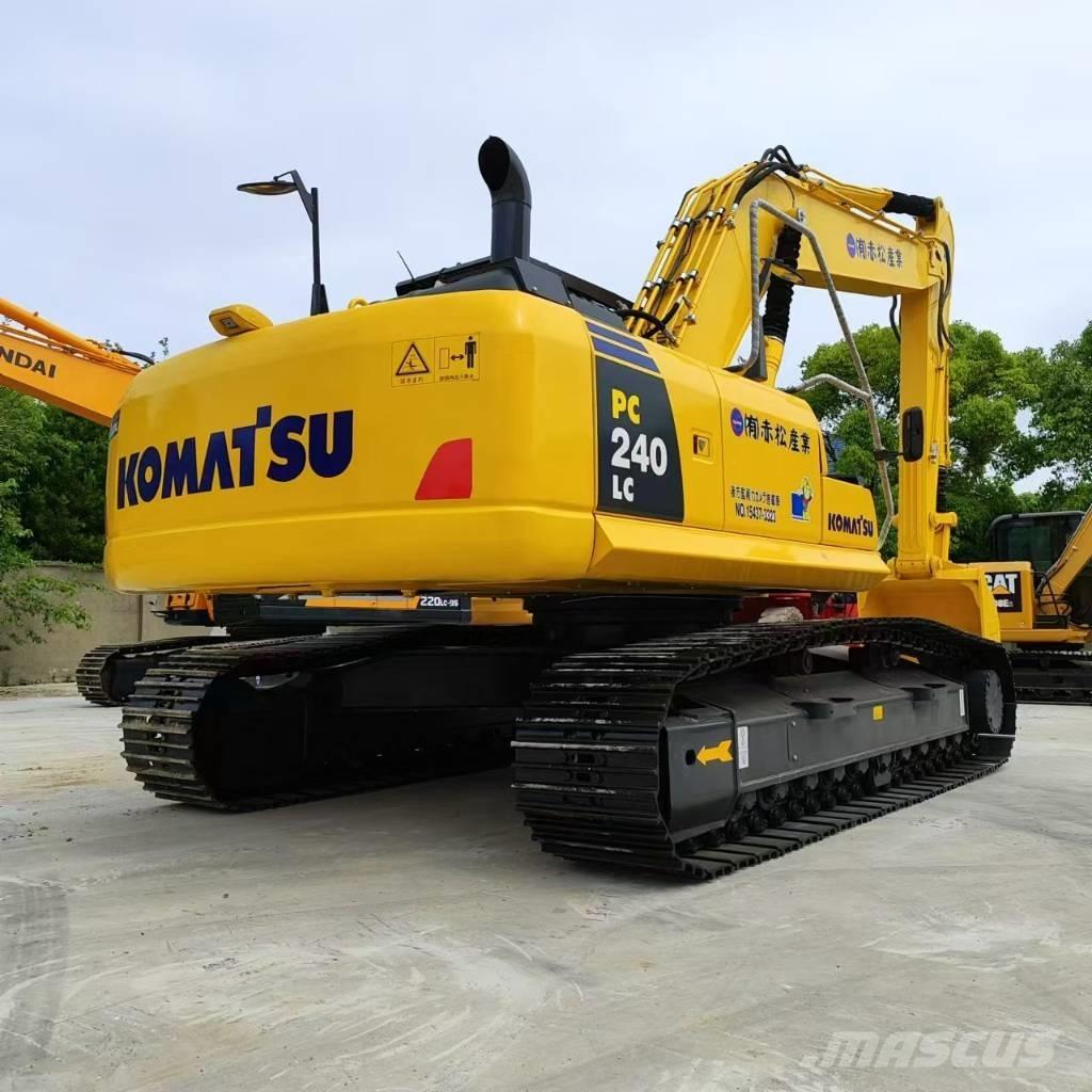 Komatsu PC 240 LC-8 Bagri goseničarji