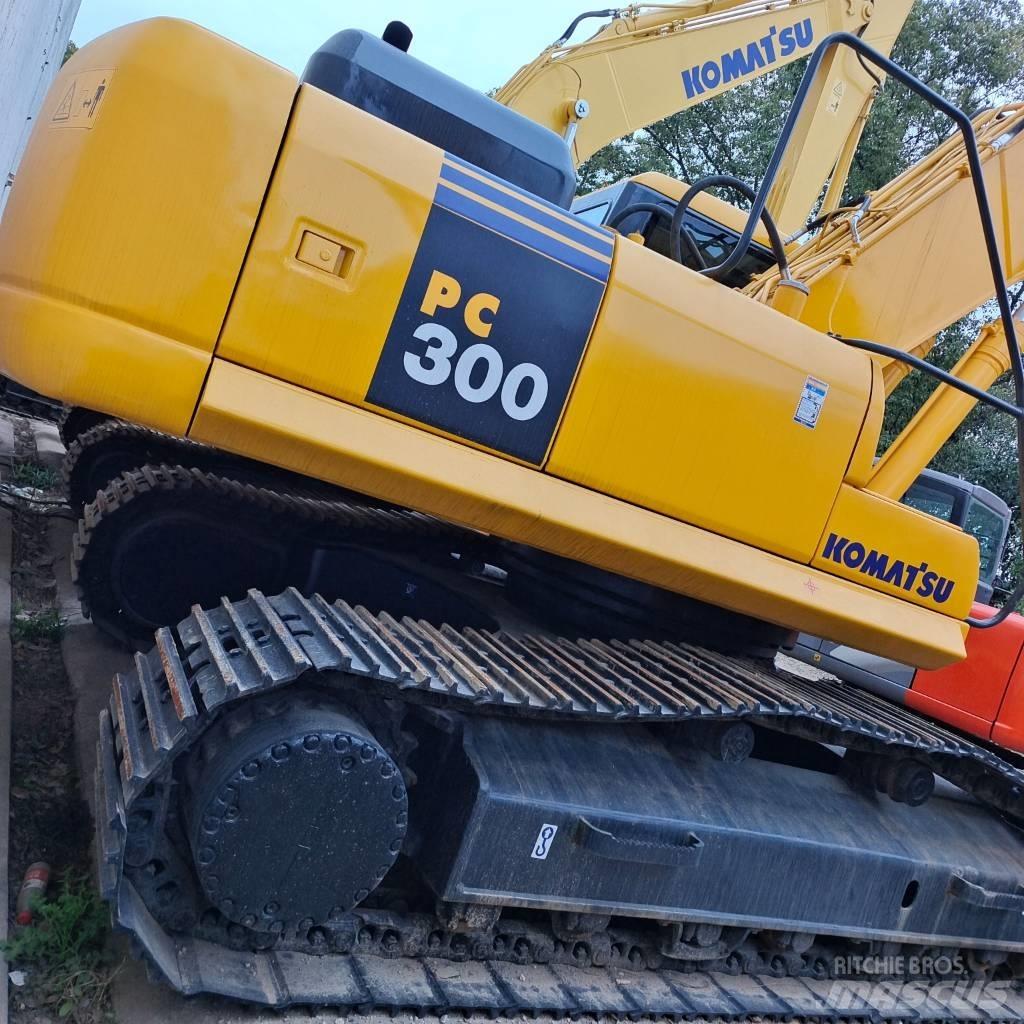 Komatsu PC 300 Bagri goseničarji