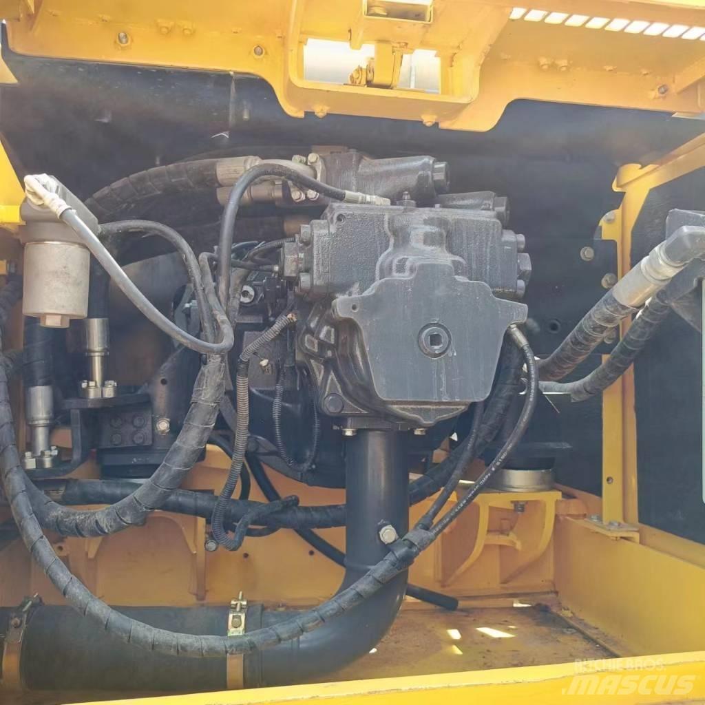 Komatsu PC 350 Bagri goseničarji