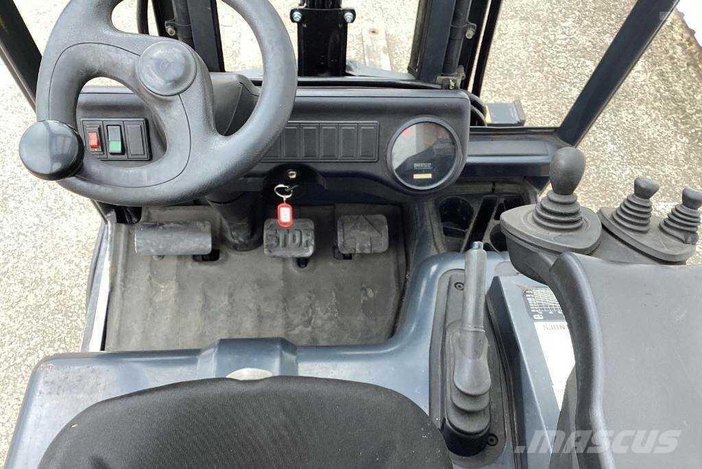 Linde E 18 C Električni viličarji