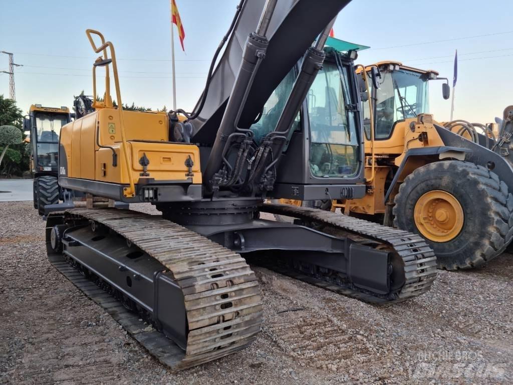 Volvo EC 240 C Bagri goseničarji