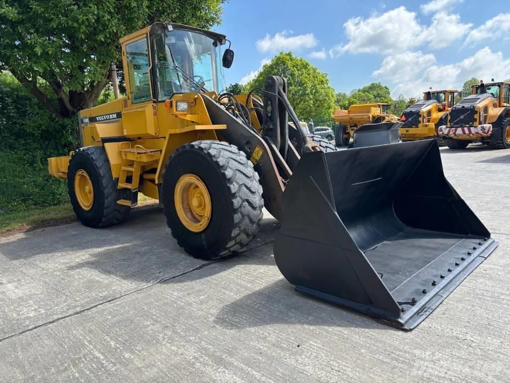 Volvo L 120 C Kolesni nakladalci