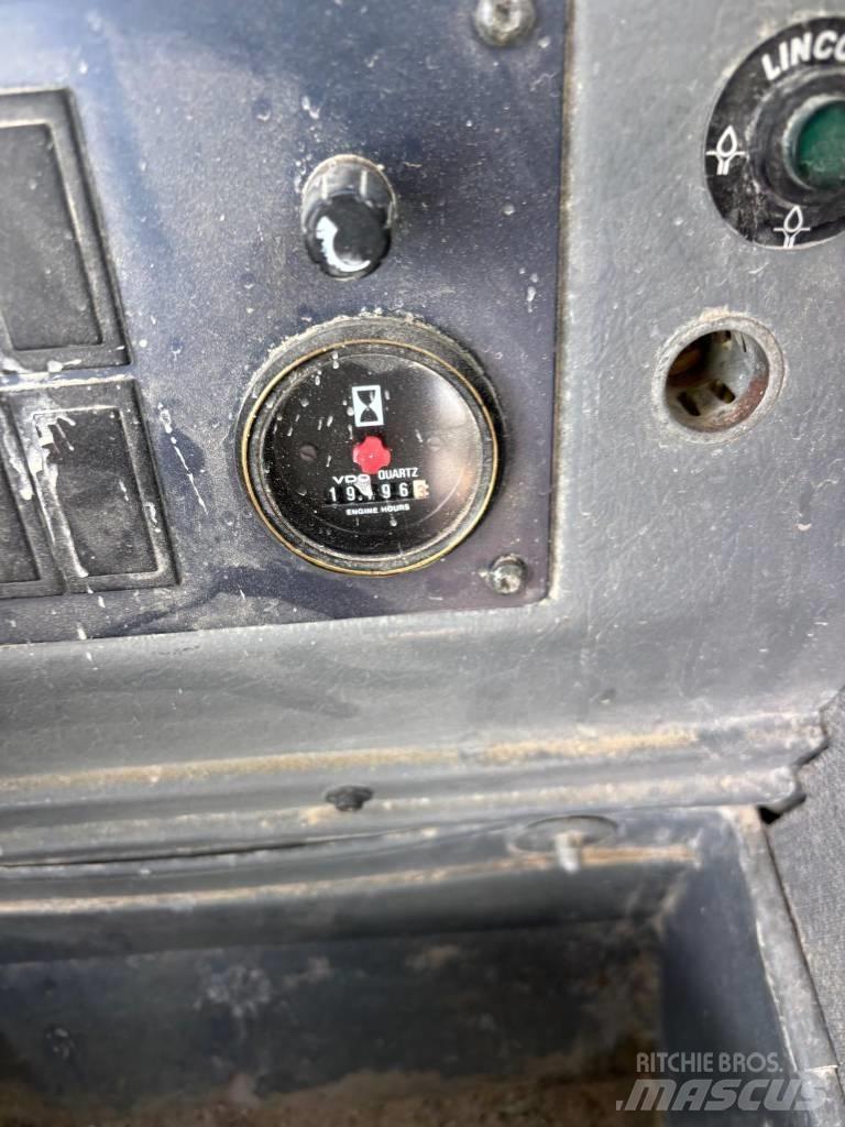 Volvo L 120 C Kolesni nakladalci