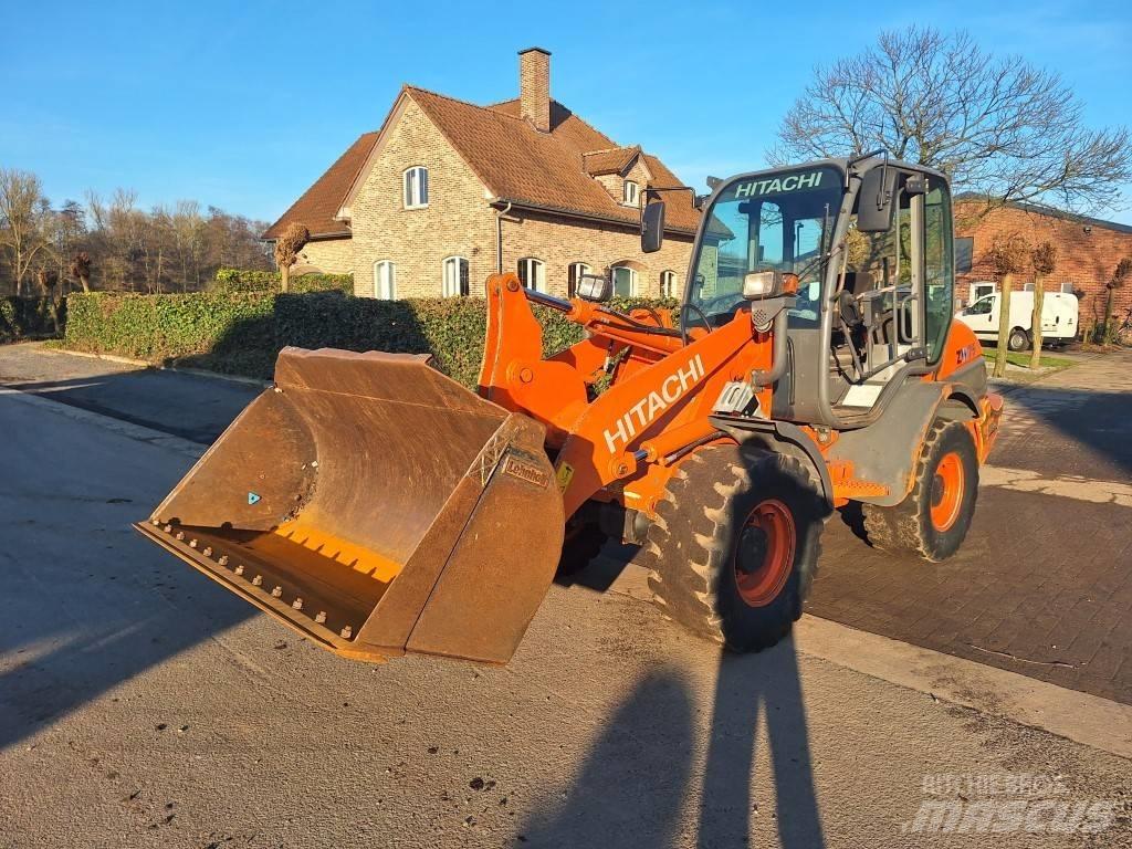 Hitachi ZW 75 Kolesni nakladalci