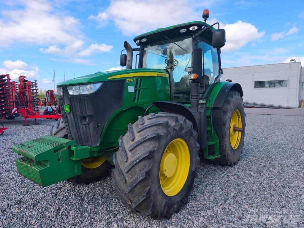 John Deere 7230 R Traktorji
