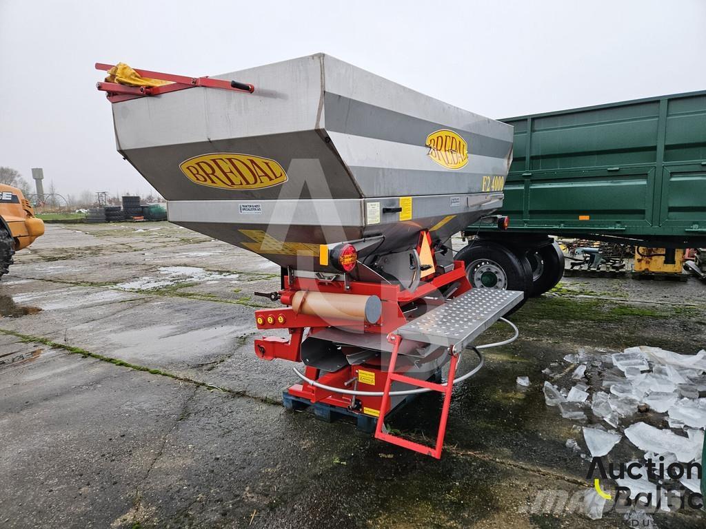 Bredal F 2RF Trosilniki mineralnega gnojila