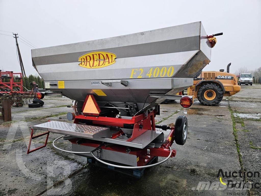 Bredal F 2RF Trosilniki mineralnega gnojila