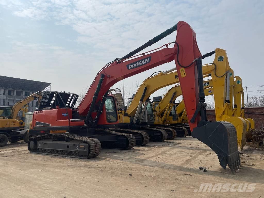 Doosan DX 300 Bagri goseničarji