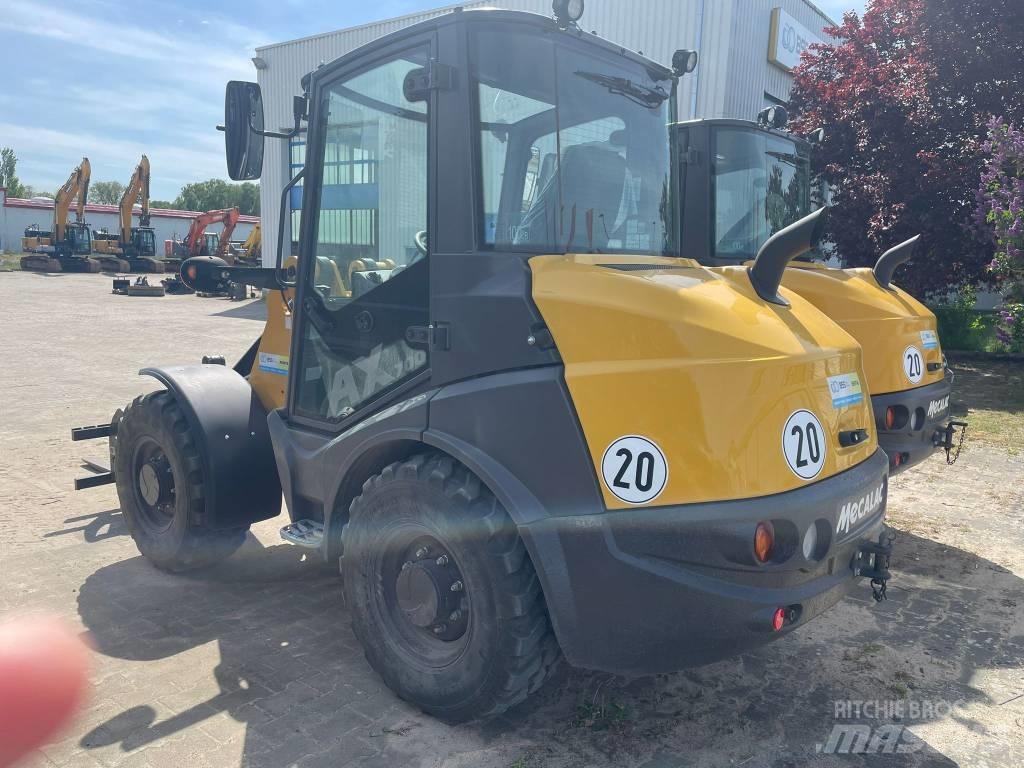 Mecalac AX 700 Kolesni nakladalci