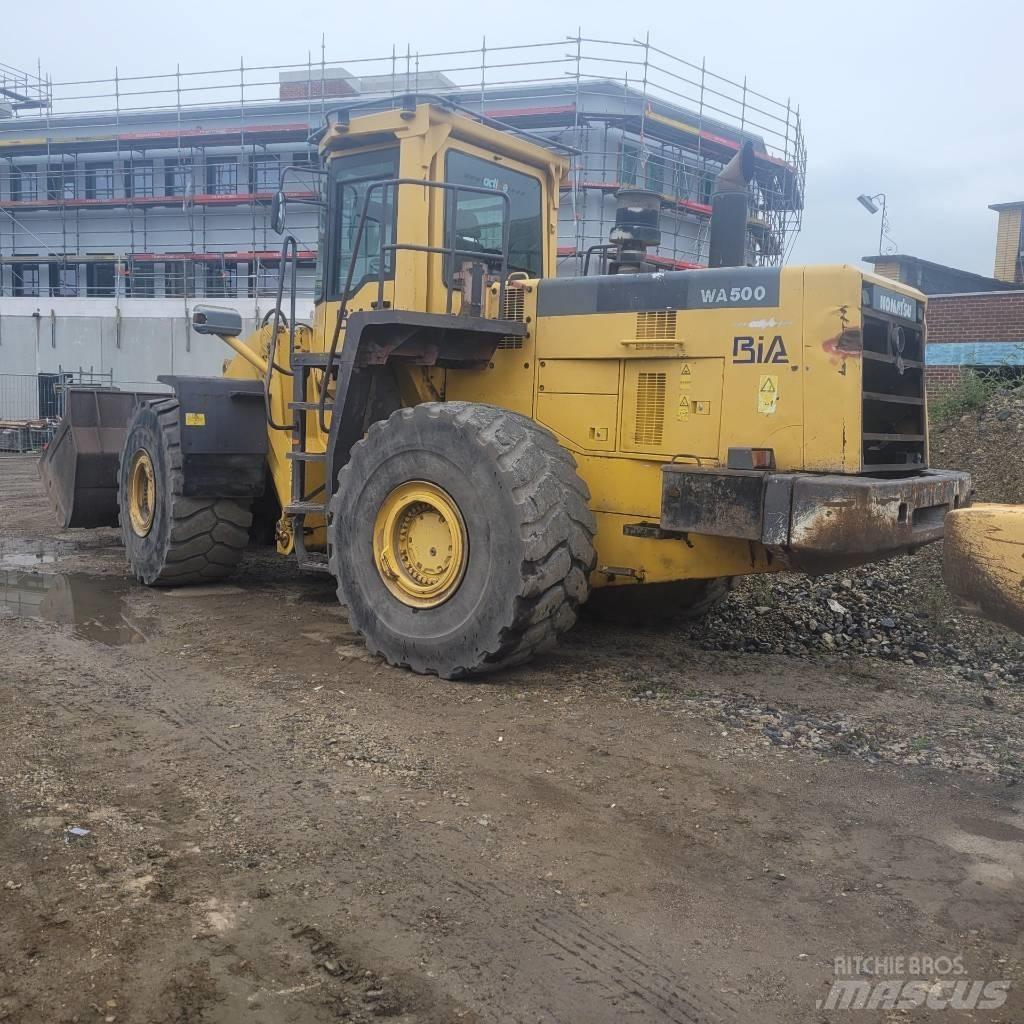 Komatsu WA500 Kolesni nakladalci