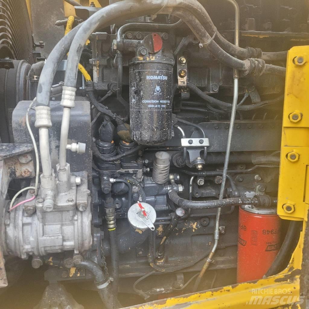 Komatsu WA500 Kolesni nakladalci