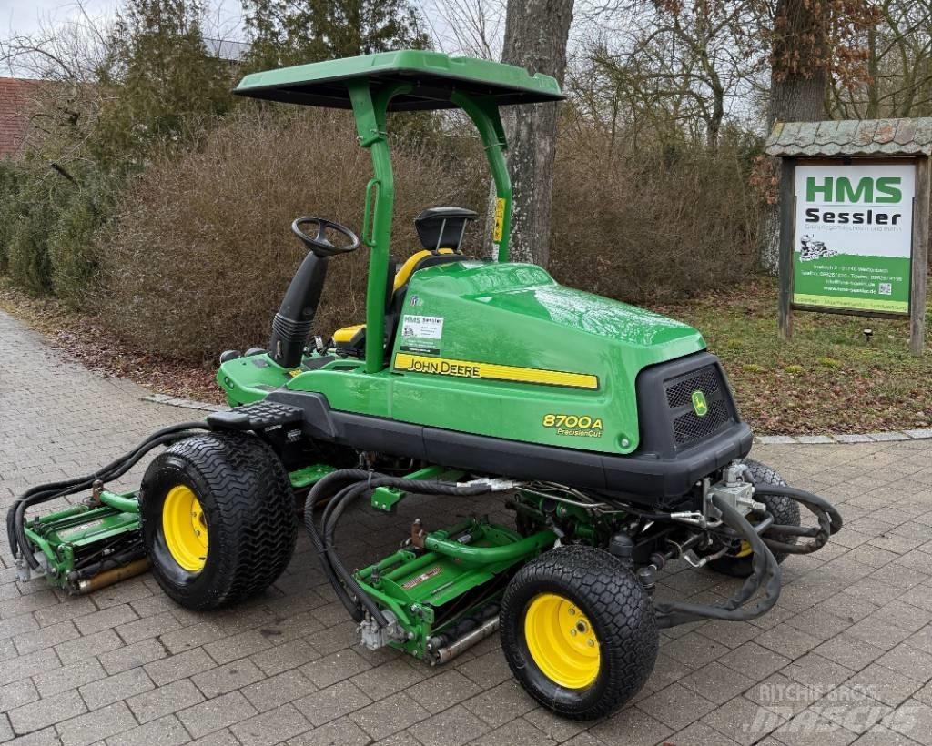 John Deere 8700 A Kosilnice za zunanji prostor