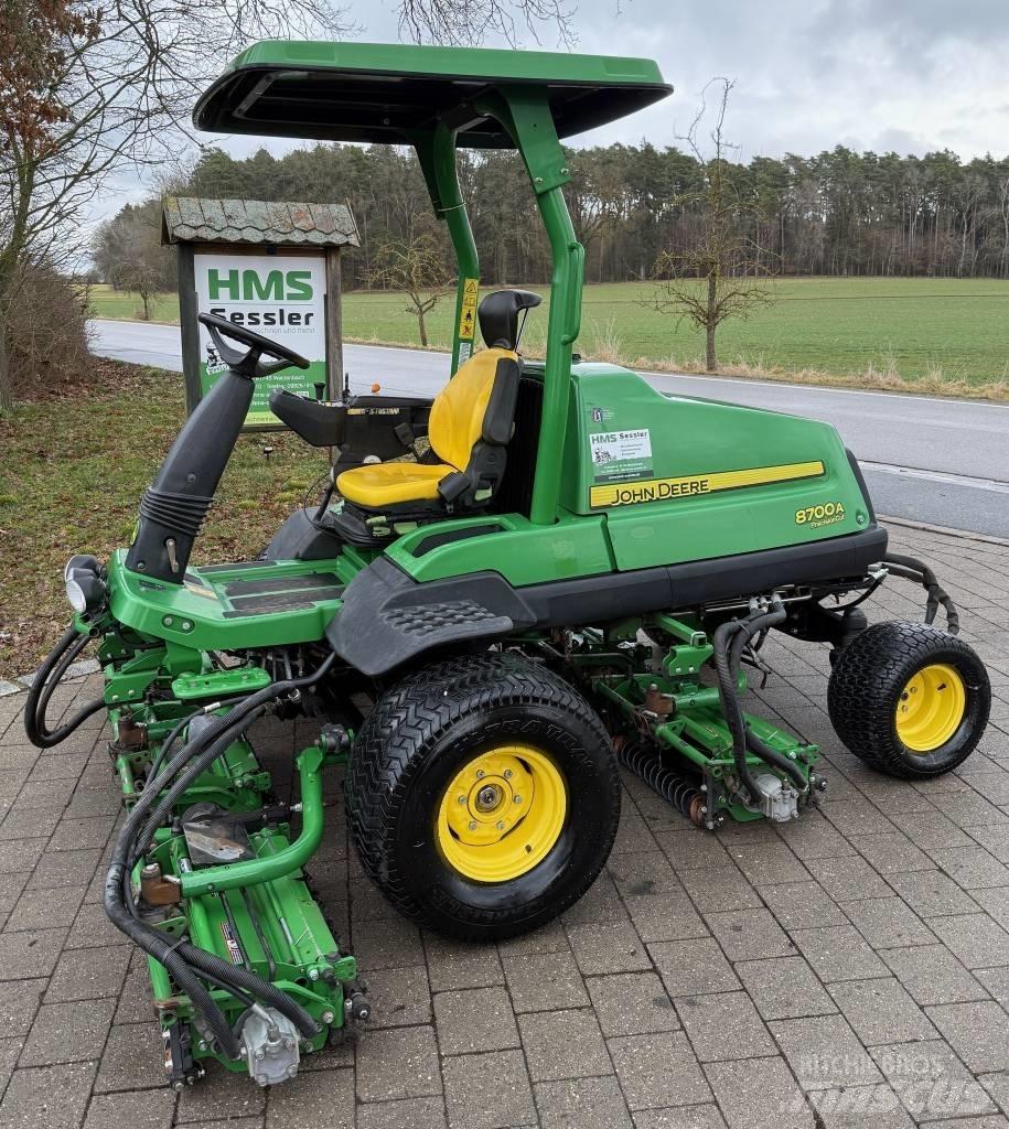John Deere 8700 A Kosilnice za zunanji prostor