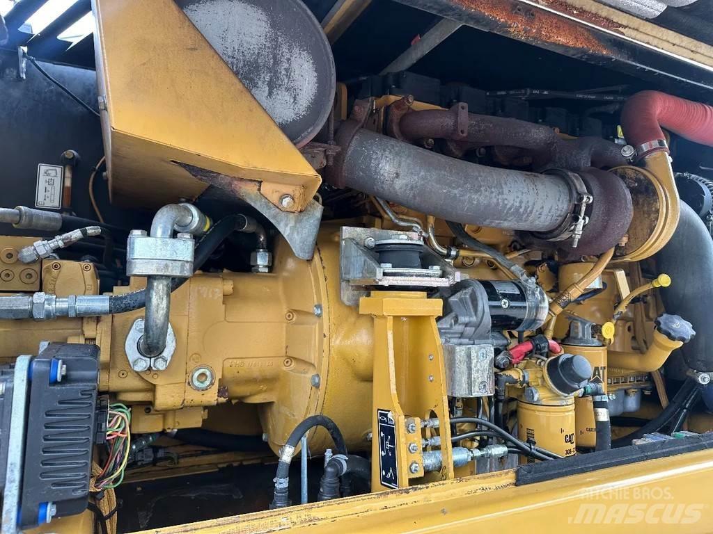 CAT M316D Bagri na kolesih