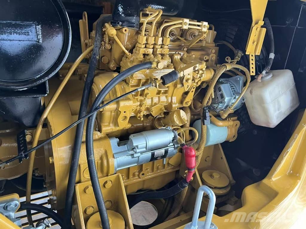 CAT 305.5 Mini bagri <7t