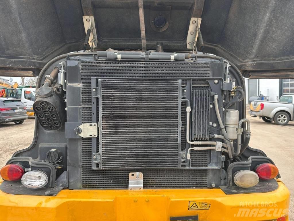 JCB TM 320 S Teleskopski viličarji