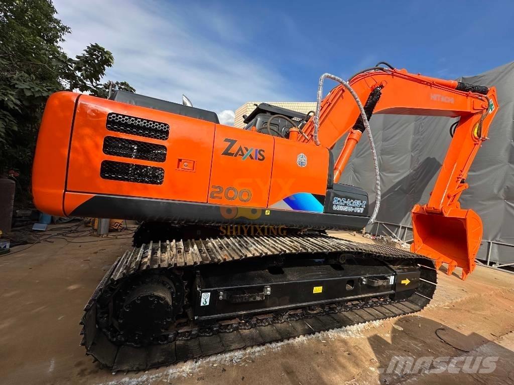 Hitachi EX 200 Bagri goseničarji