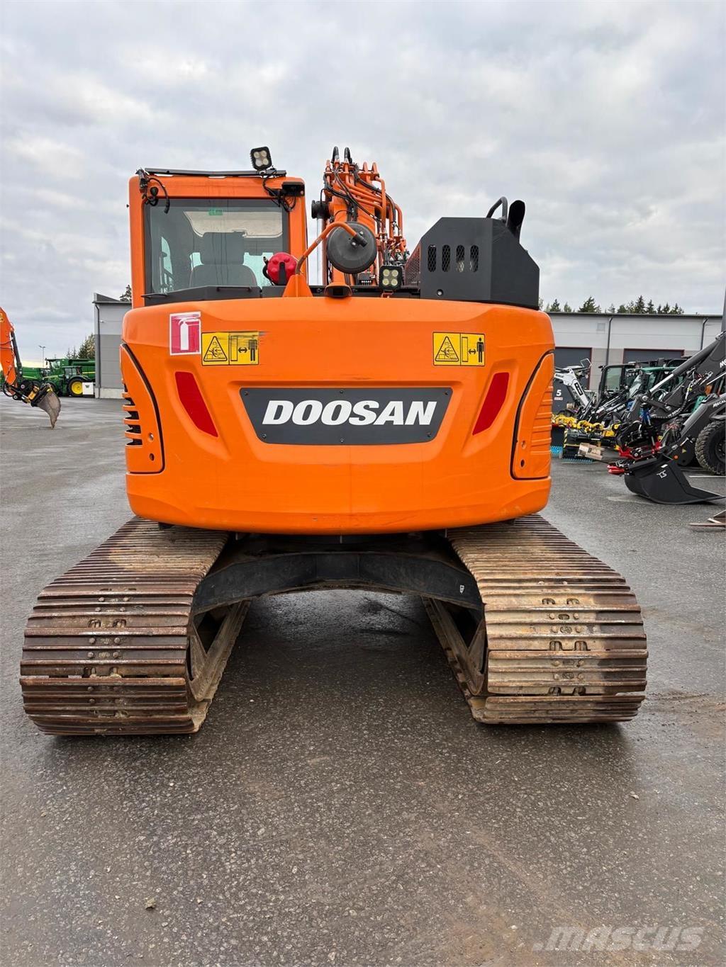 Doosan DX140LCR-5 Bagri goseničarji