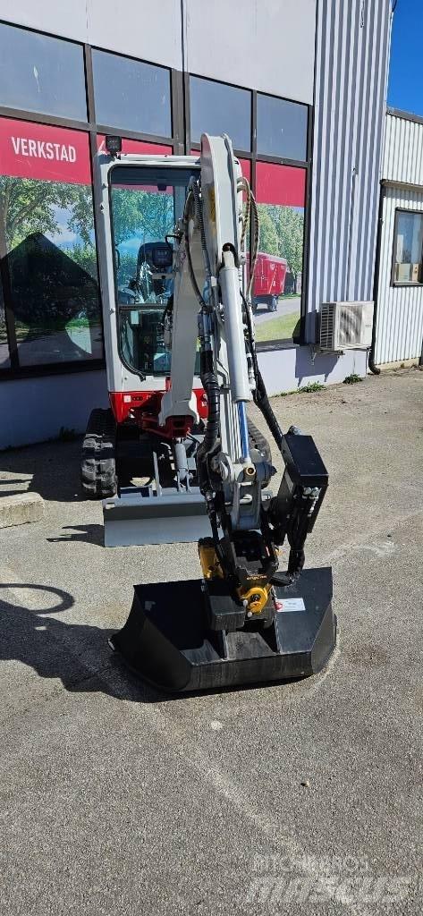 Takeuchi TB 320 Mini bagri <7t