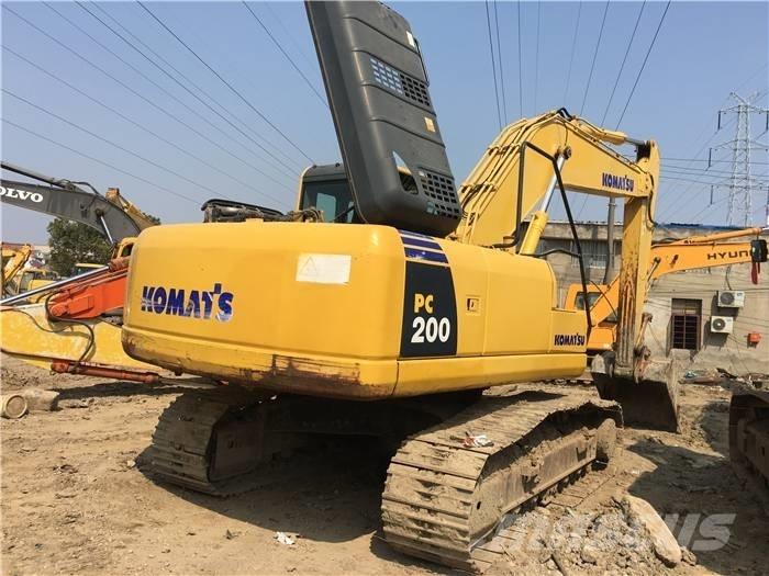 Komatsu PC 200-8 Bagri goseničarji