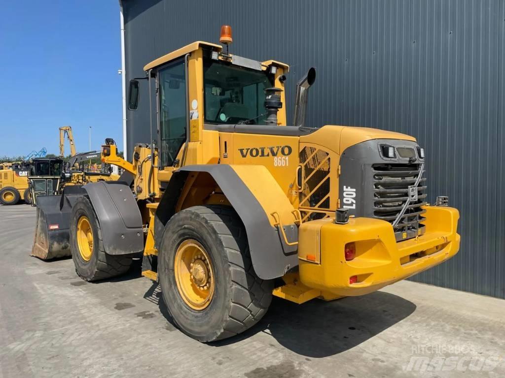 Volvo L90F - 3rd valve Kolesni nakladalci