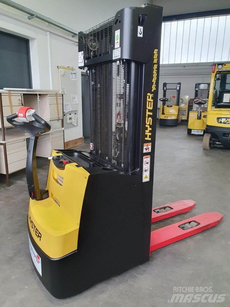 Hyster S 1.4 Ročni električni viličar