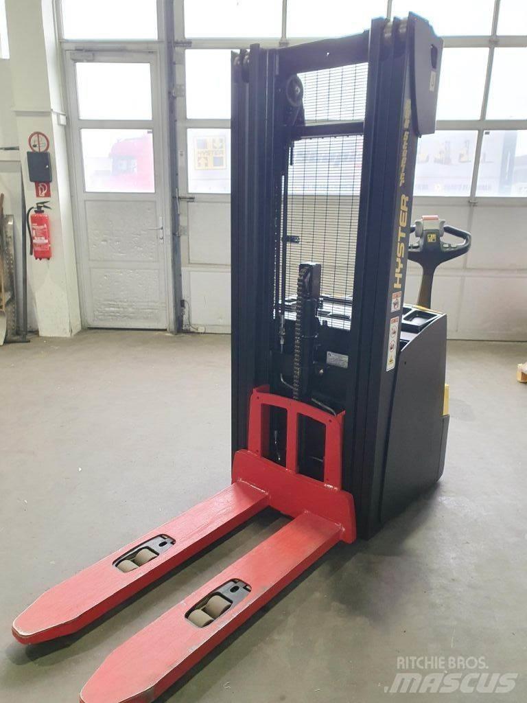 Hyster S 1.4 Ročni električni viličar