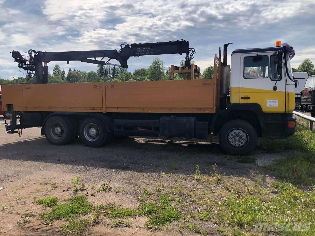 MAN 26.322 Tovornjaki z žerjavom