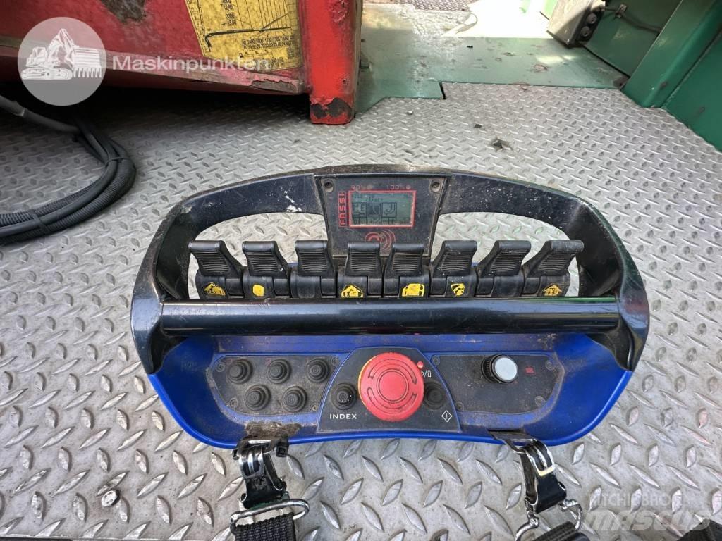 Scania R 440 LB Tovornjaki z žerjavom