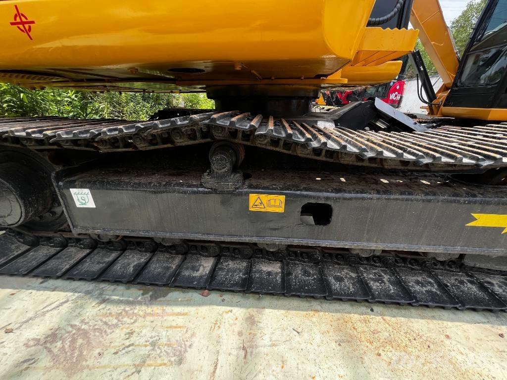 Komatsu PC 70 Bagri goseničarji