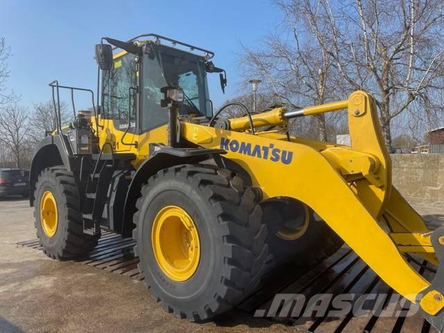 Komatsu WA 380-8 Kolesni nakladalci