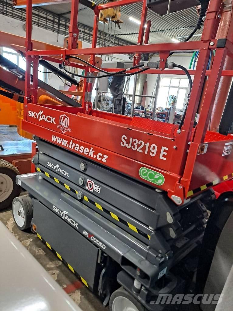 SkyJack SJ 3219E Škarjaste dvižne ploščadi