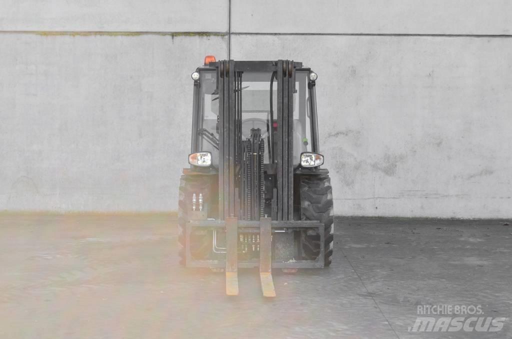 Manitou MC 25-4 Dizelski viličarji