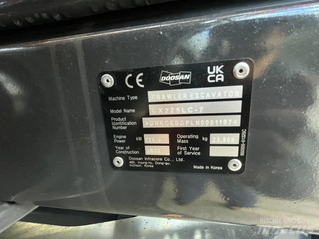 Doosan DX225LC-7 Bagri goseničarji
