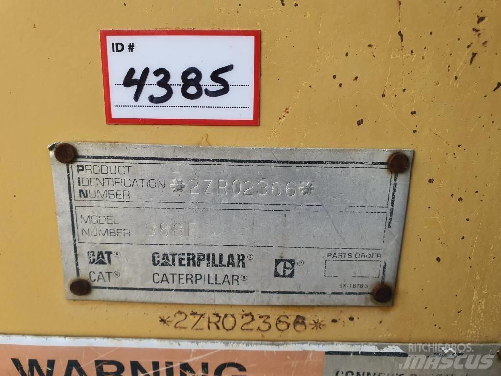 CAT 988 F II Kolesni nakladalci