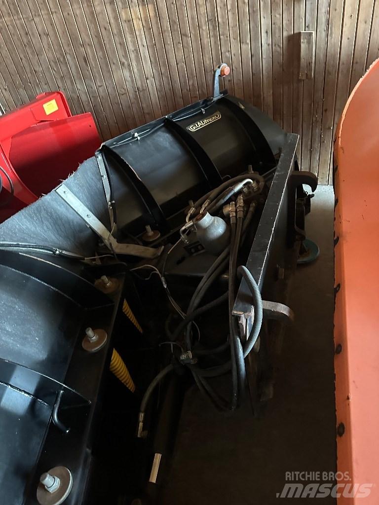 Gradmeko 320 v Snežne deske in plugi