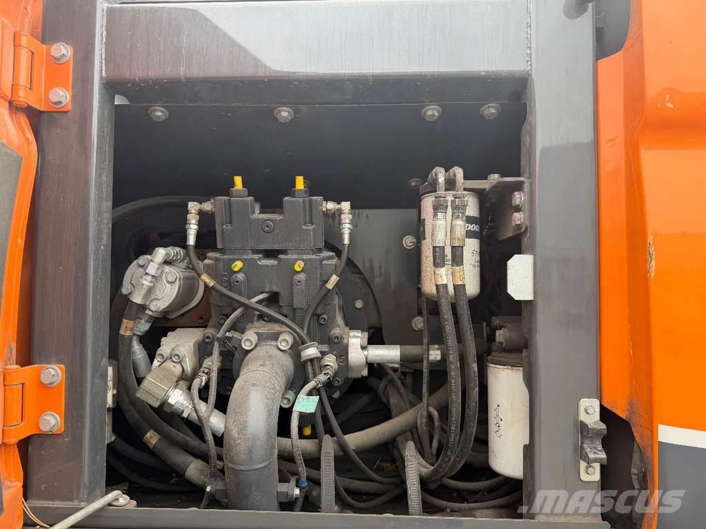 Doosan DX170W-5 Bagri na kolesih