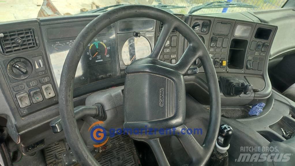 Scania P 220 Tovornjaki s kesonom/platojem
