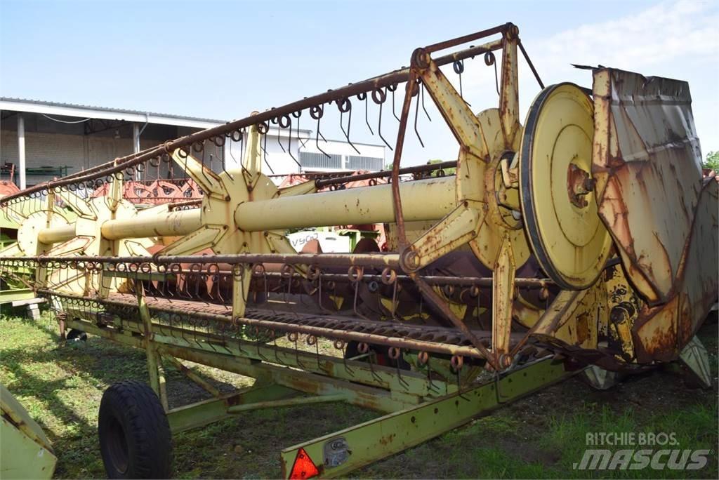 New Holland TF 42 Kombajni
