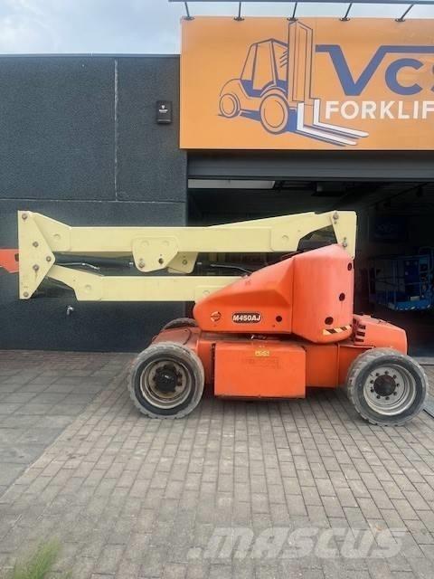 JLG M 450 AJ Zglobne dvižne ploščadi
