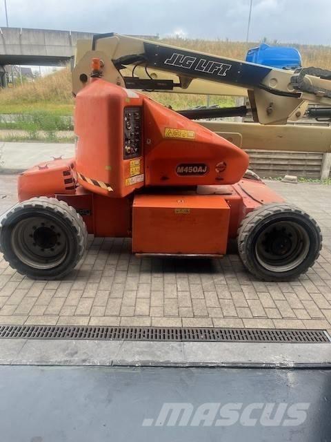 JLG M 450 AJ Zglobne dvižne ploščadi