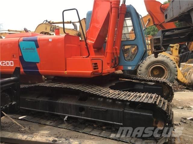 Hitachi EX 200 Bagri goseničarji